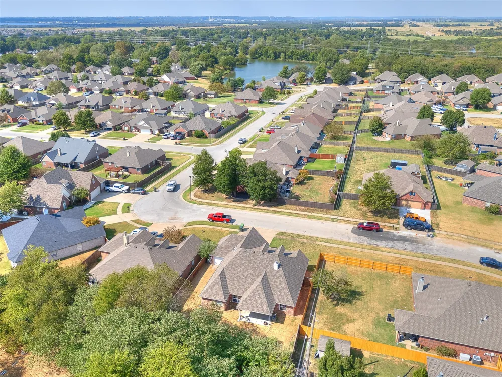 21648 E 40th Street S Broken Arrow, OK 74014