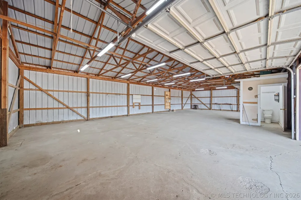 22345 W 10th Street Haskell, OK 74436