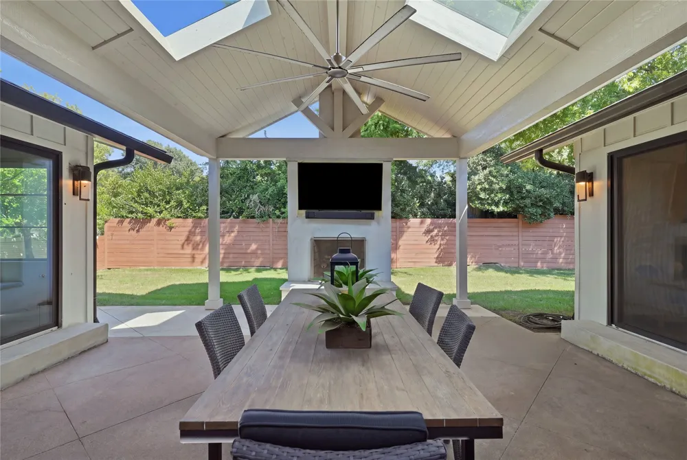 2450 E 32nd Street Tulsa, OK 74105