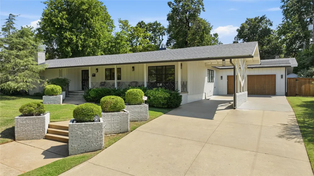 2450 E 32nd Street Tulsa, OK 74105