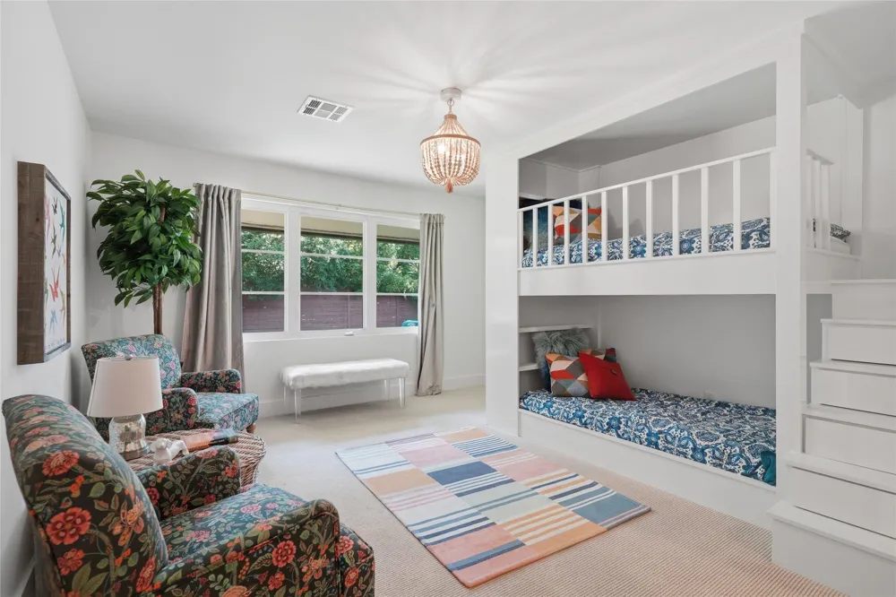 2450 E 32nd Street Tulsa, OK 74105
