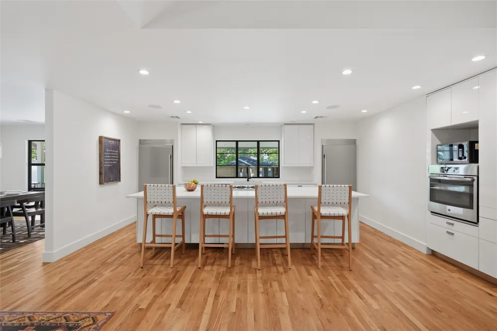 2450 E 32nd Street Tulsa, OK 74105