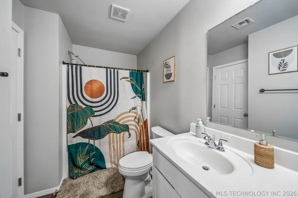 5812 E 146th Place S Bixby, OK 74008