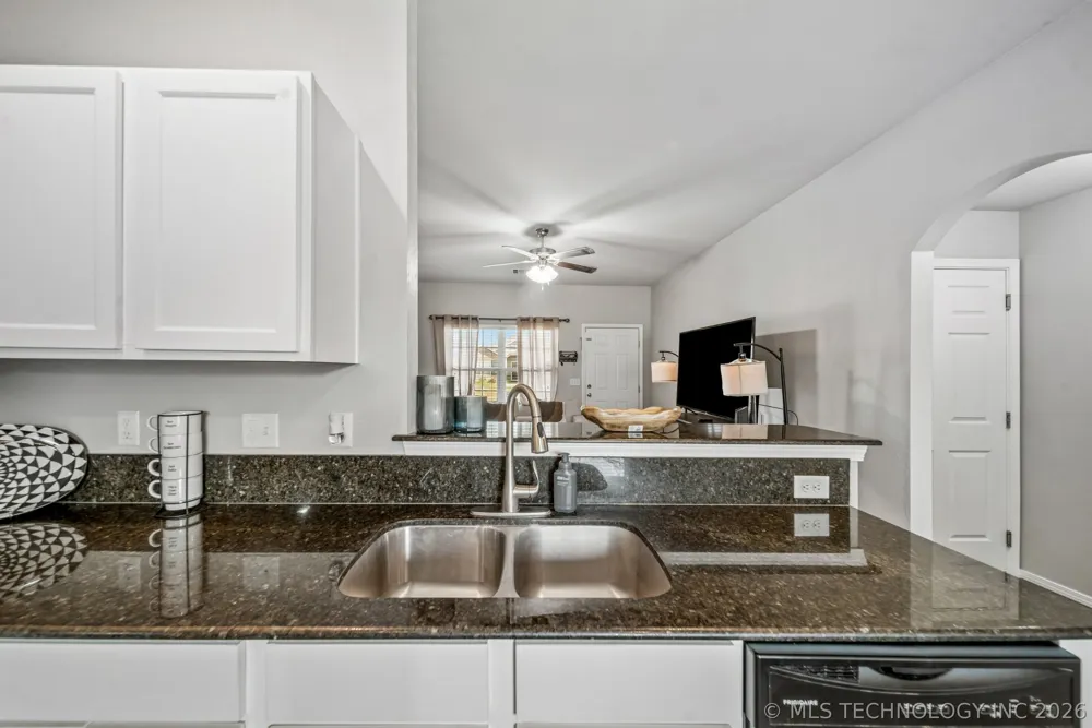 5812 E 146th Place S Bixby, OK 74008