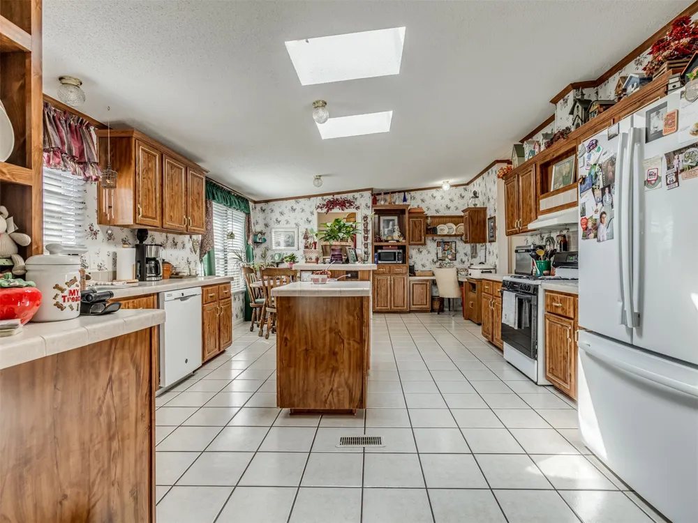 4124 S 249th WestAvenue Sand Springs, OK 74063