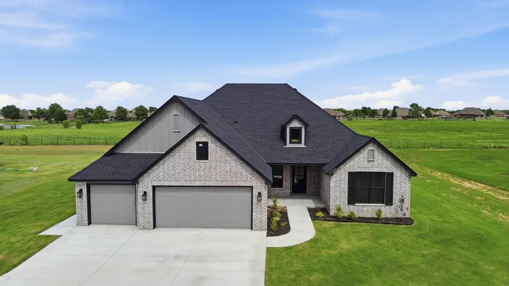13798 58th EastAvenue W Collinsville, OK 74021