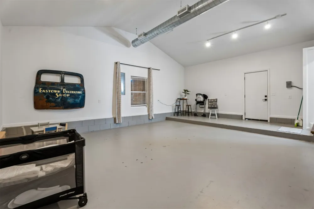227 41st WestAvenue Tulsa, OK 74127