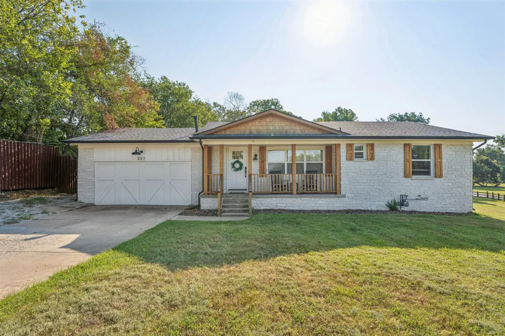 227 41st WestAvenue Tulsa, OK 74127