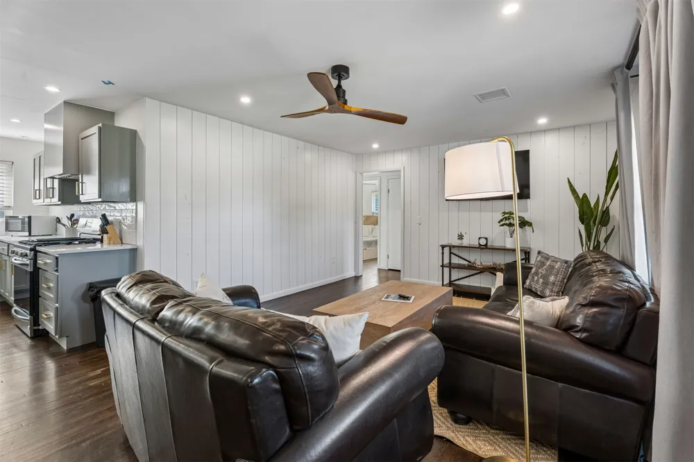 227 41st WestAvenue Tulsa, OK 74127
