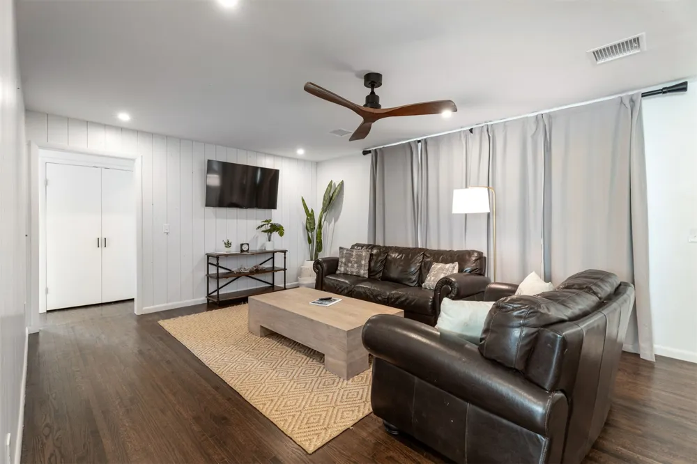 227 41st WestAvenue Tulsa, OK 74127