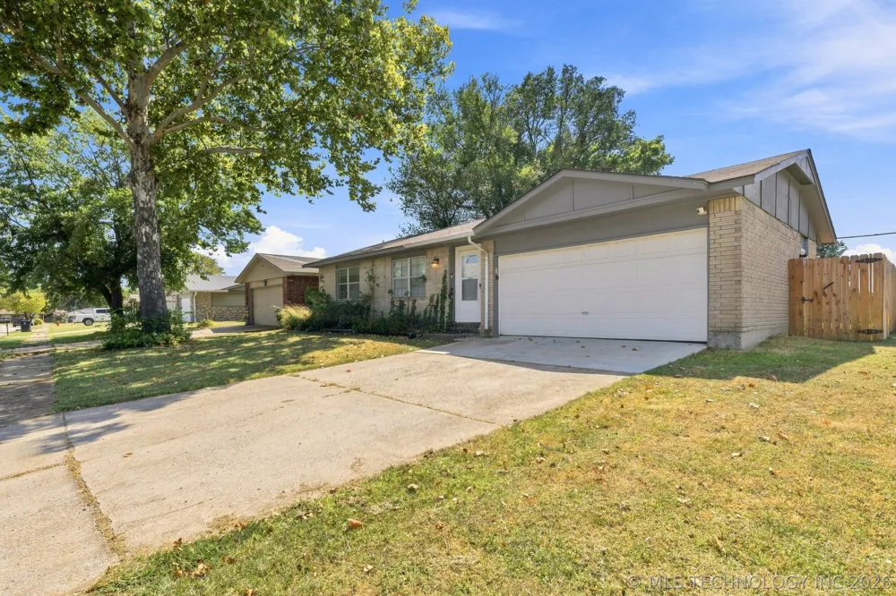1929 W Vandalia Street Broken Arrow, OK 74012