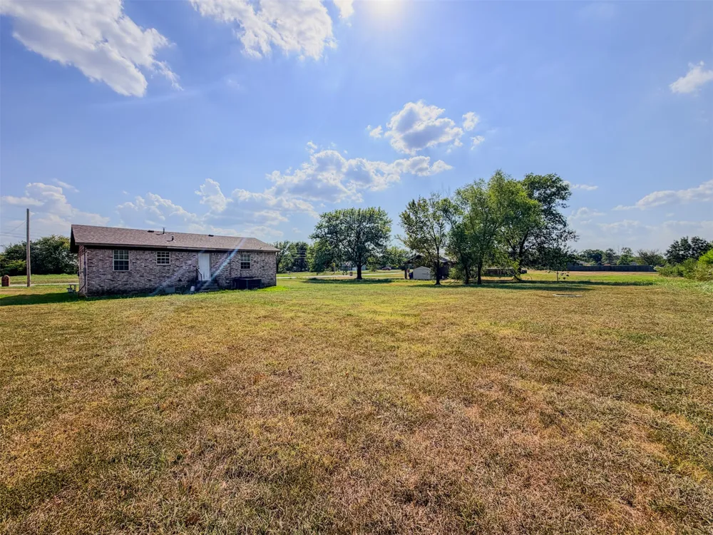 408 SW 13th Street Wagoner, OK 74467