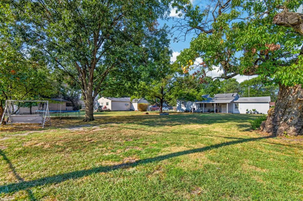 622 Cherokee Avenue Dewey, OK 74029