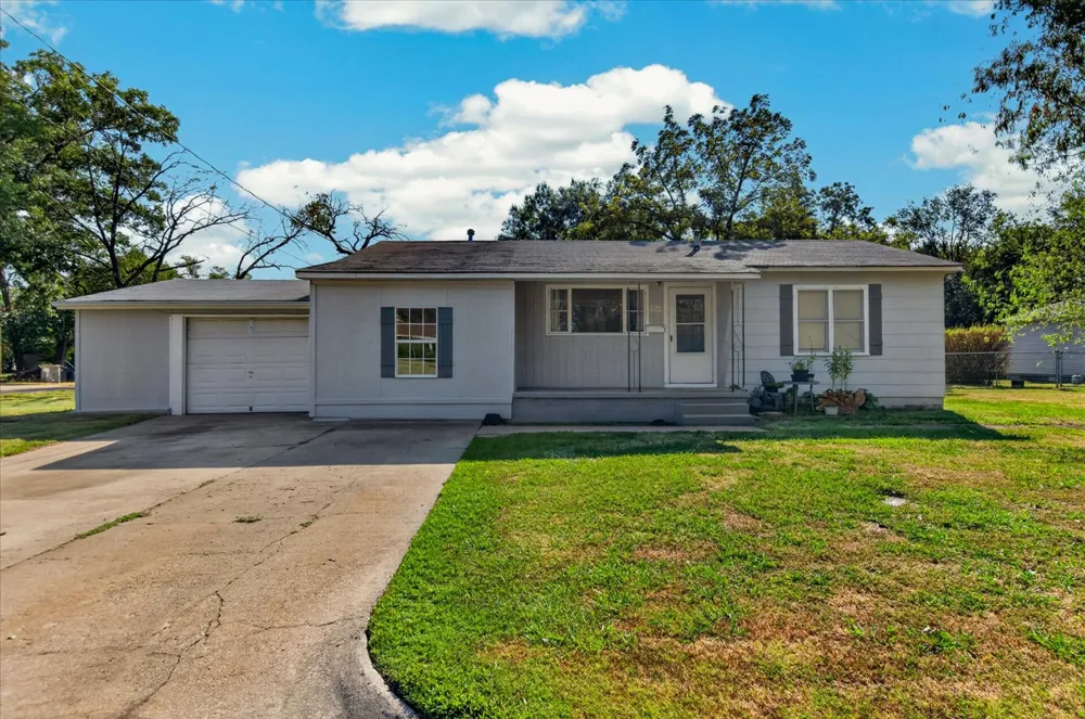 622 Cherokee Avenue Dewey, OK 74029
