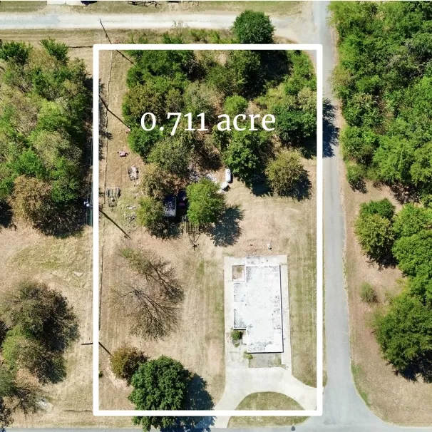641 Sequoyah Drive Eufaula, OK 74432