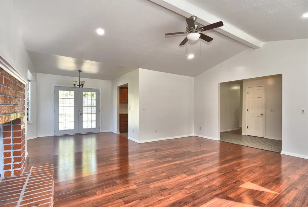 1521 E 75th Court Tulsa, OK 74136