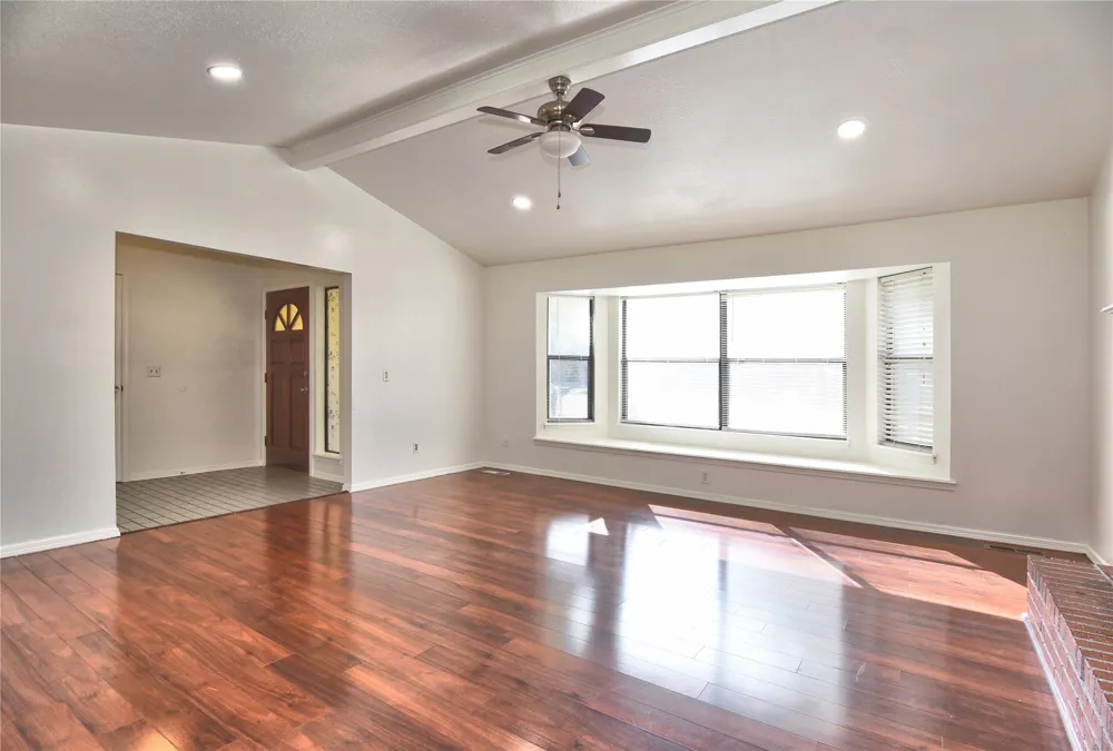 1521 E 75th Court Tulsa, OK 74136