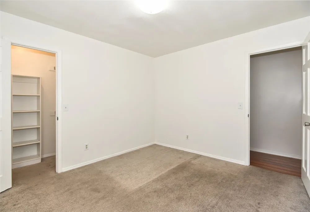 1521 E 75th Court Tulsa, OK 74136