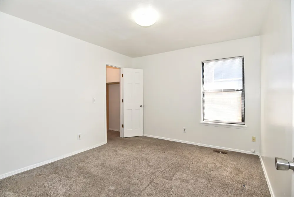 1521 E 75th Court Tulsa, OK 74136