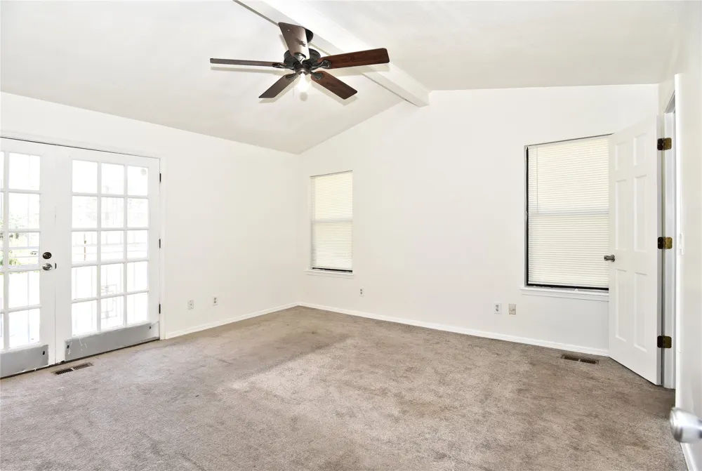 1521 E 75th Court Tulsa, OK 74136