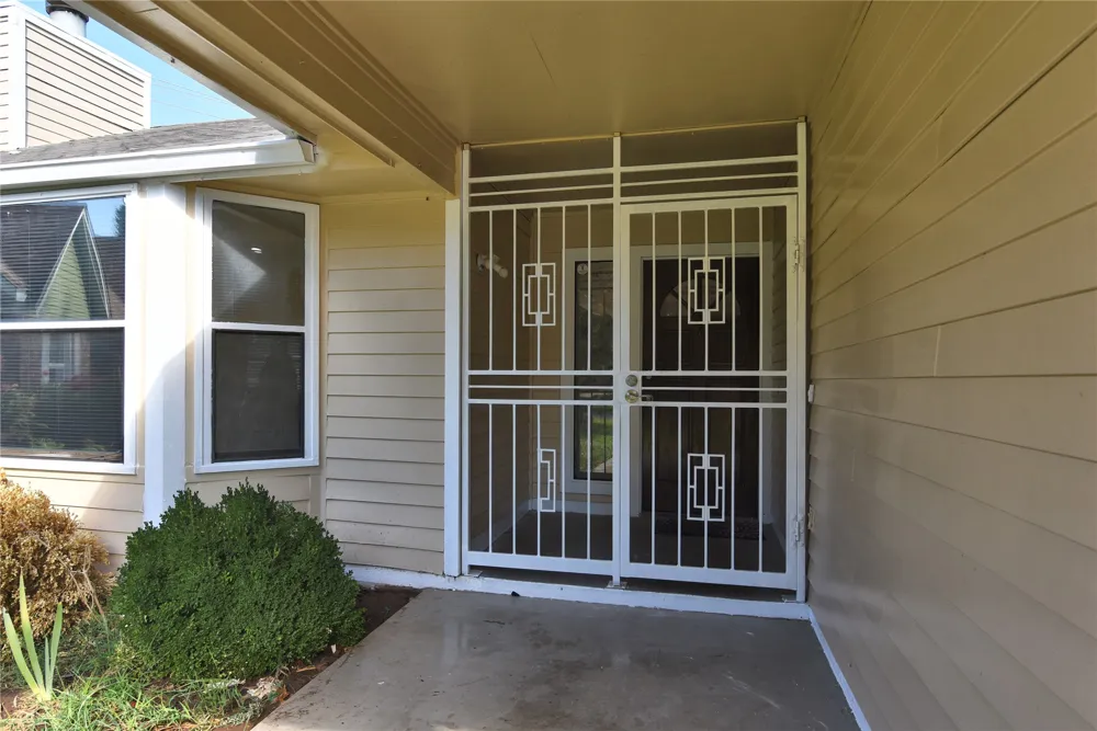 1521 E 75th Court Tulsa, OK 74136