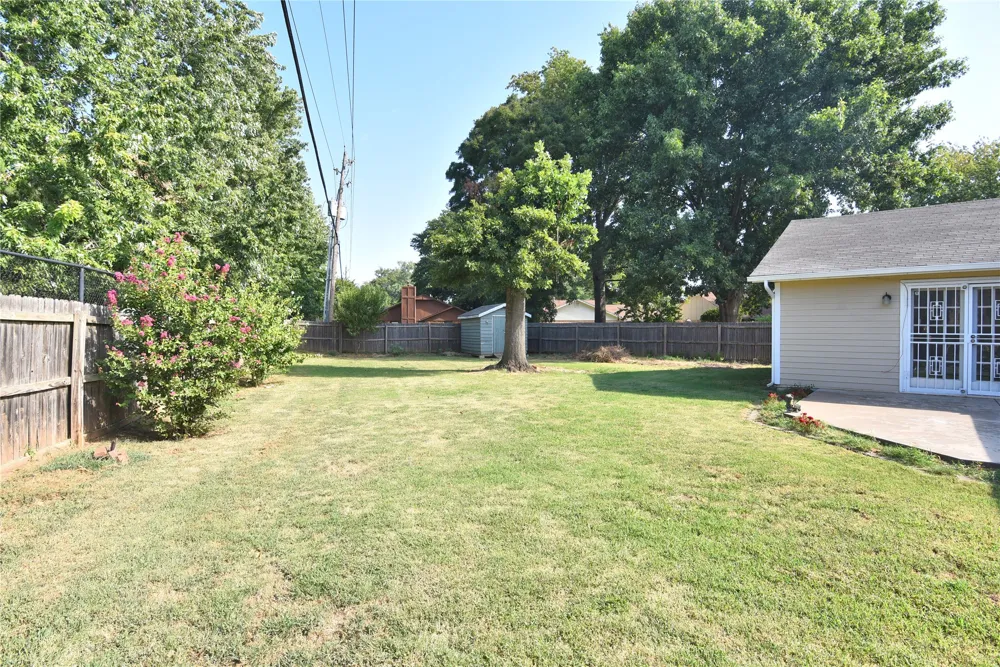 1521 E 75th Court Tulsa, OK 74136
