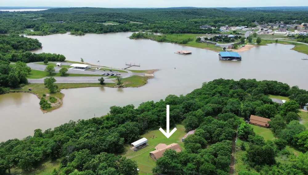 589 Mohawk Drive Eufaula, OK 74432
