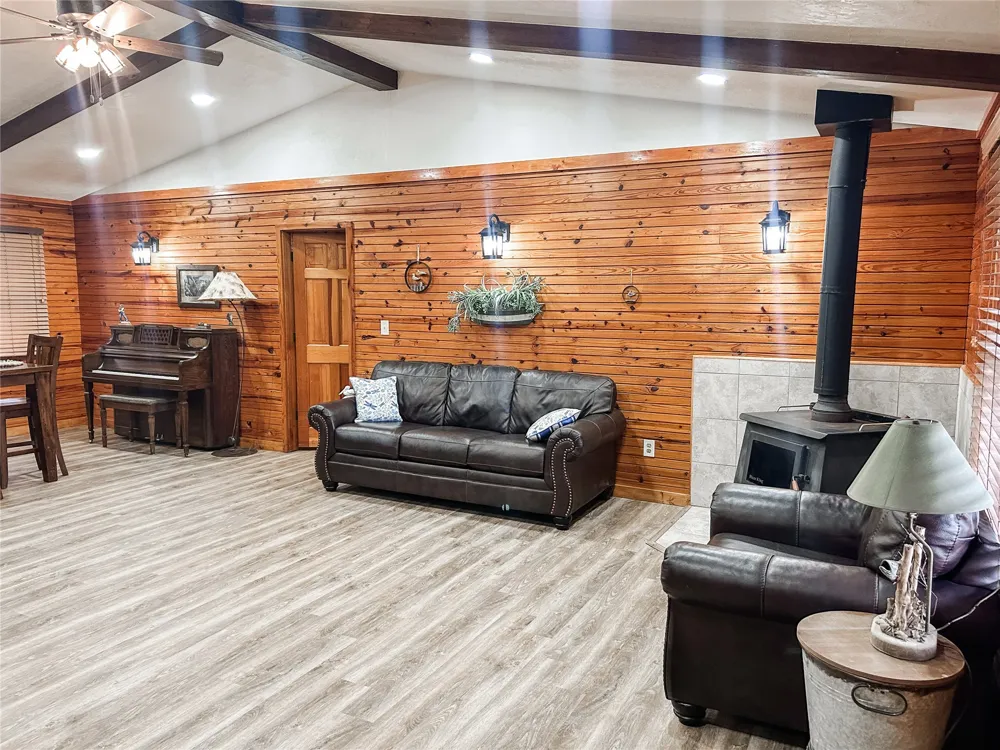 589 Mohawk Drive Eufaula, OK 74432