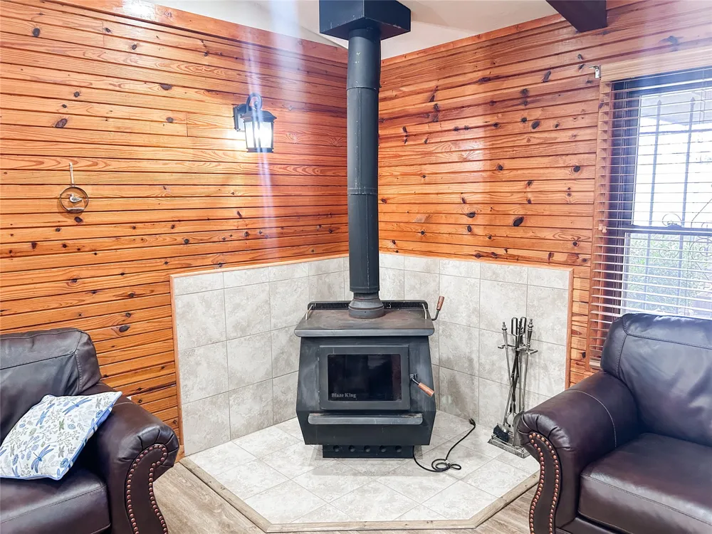 589 Mohawk Drive Eufaula, OK 74432