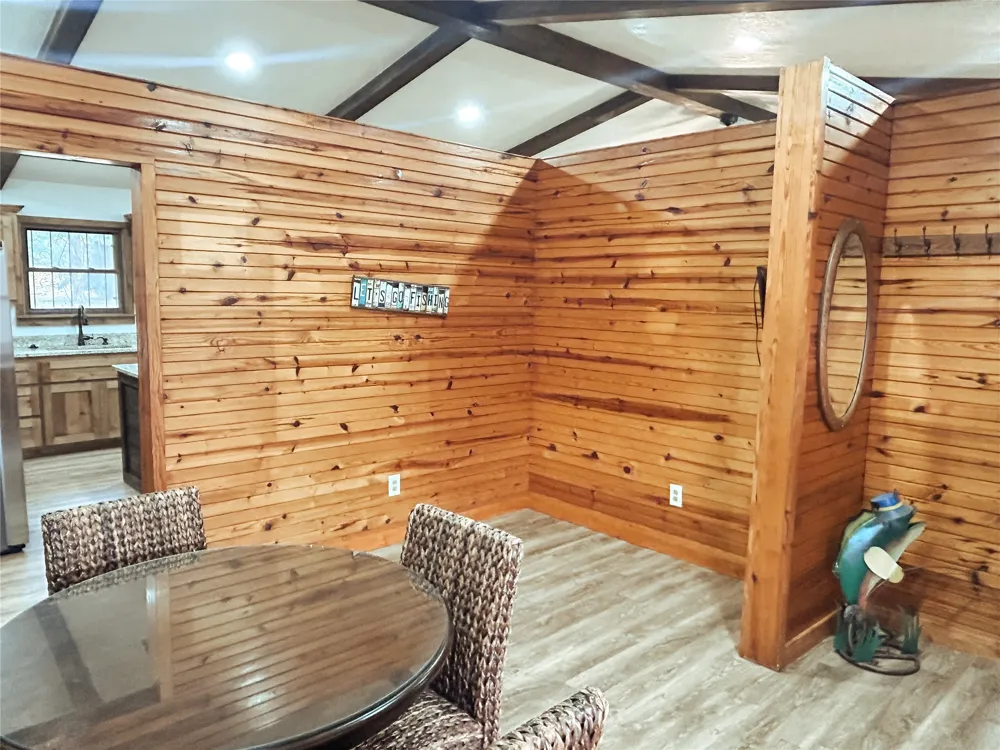 589 Mohawk Drive Eufaula, OK 74432