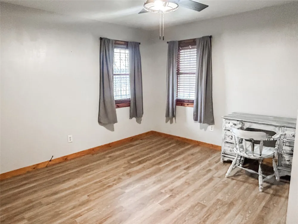 589 Mohawk Drive Eufaula, OK 74432