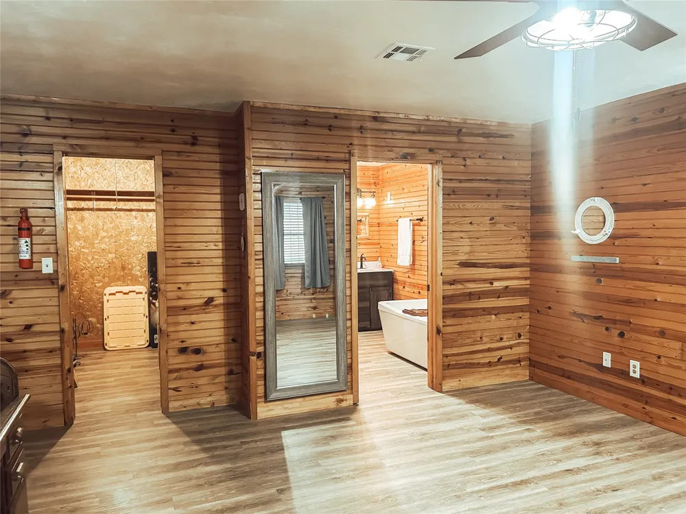 589 Mohawk Drive Eufaula, OK 74432