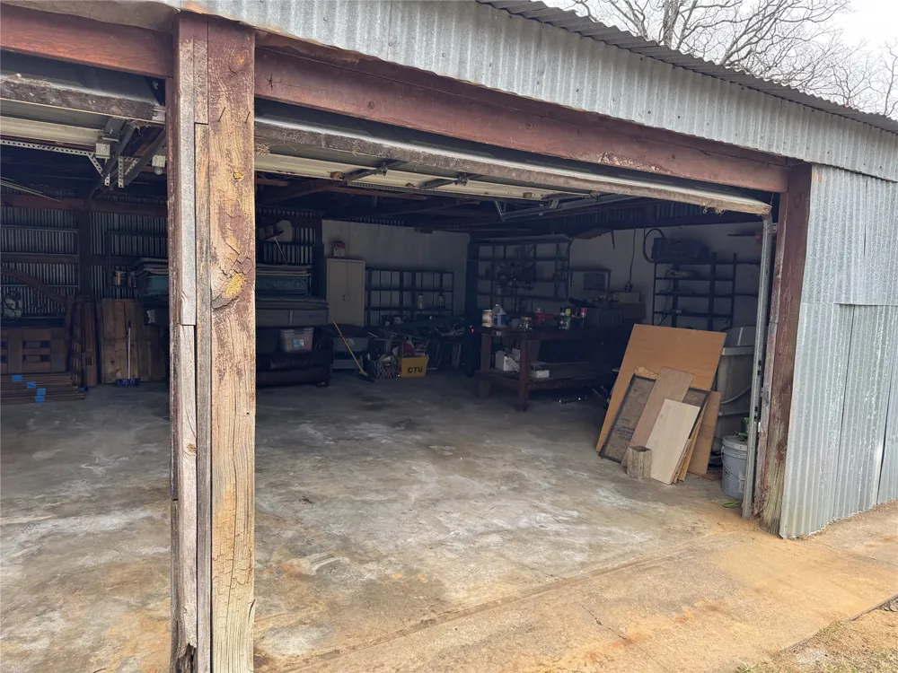 589 Mohawk Drive Eufaula, OK 74432