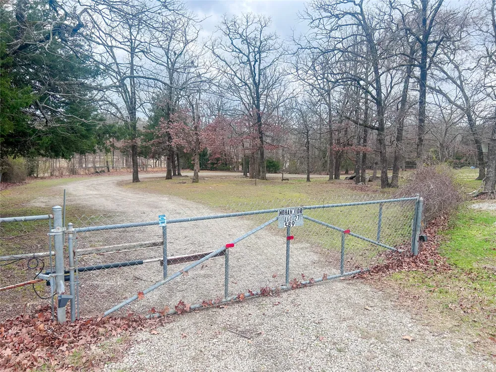 589 Mohawk Drive Eufaula, OK 74432