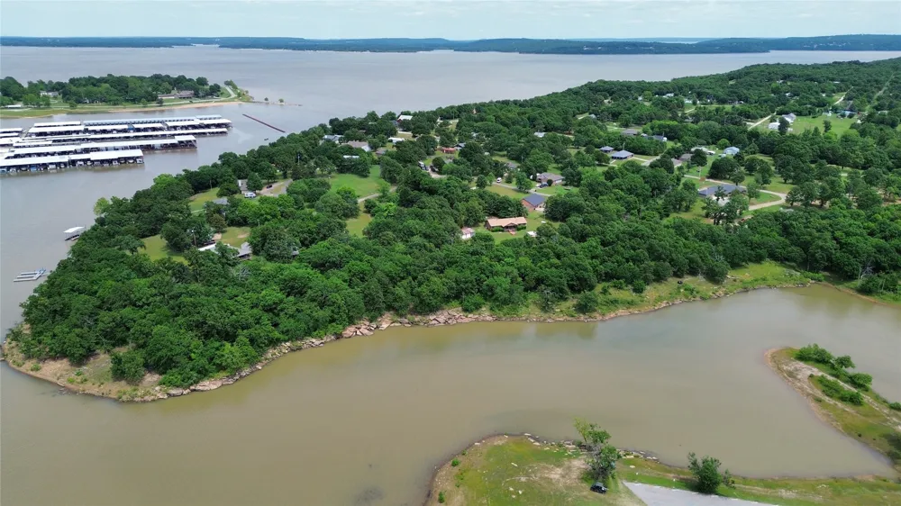 589 Mohawk Drive Eufaula, OK 74432