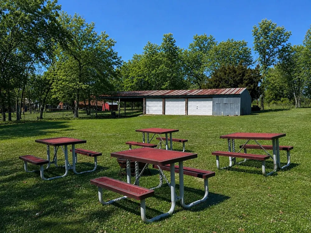 589 Mohawk Drive Eufaula, OK 74432