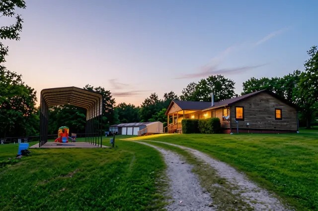 589 Mohawk Drive Eufaula, OK 74432