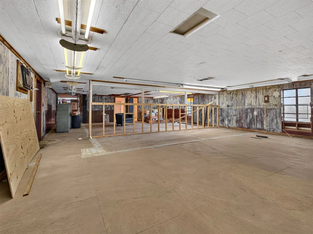 415 W 11th Street Sand Springs, OK 74063