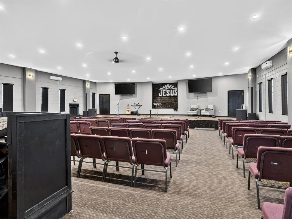 415 W 11th Street Sand Springs, OK 74063