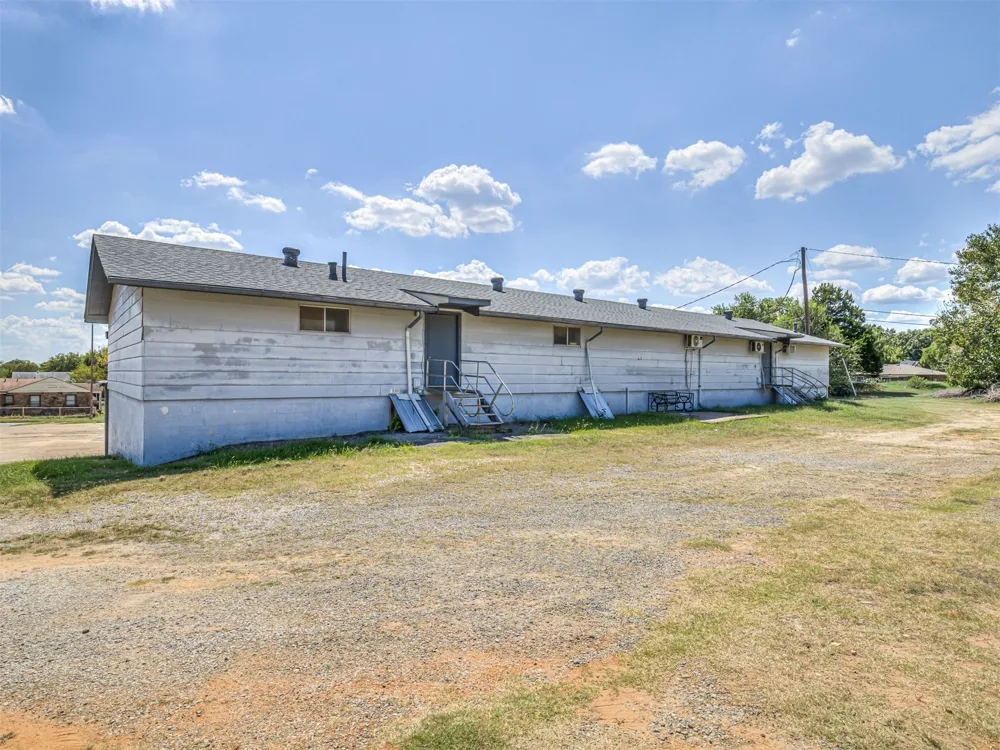 415 W 11th Street Sand Springs, OK 74063