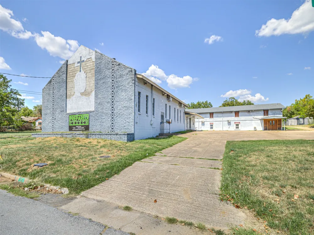 415 W 11th Street Sand Springs, OK 74063