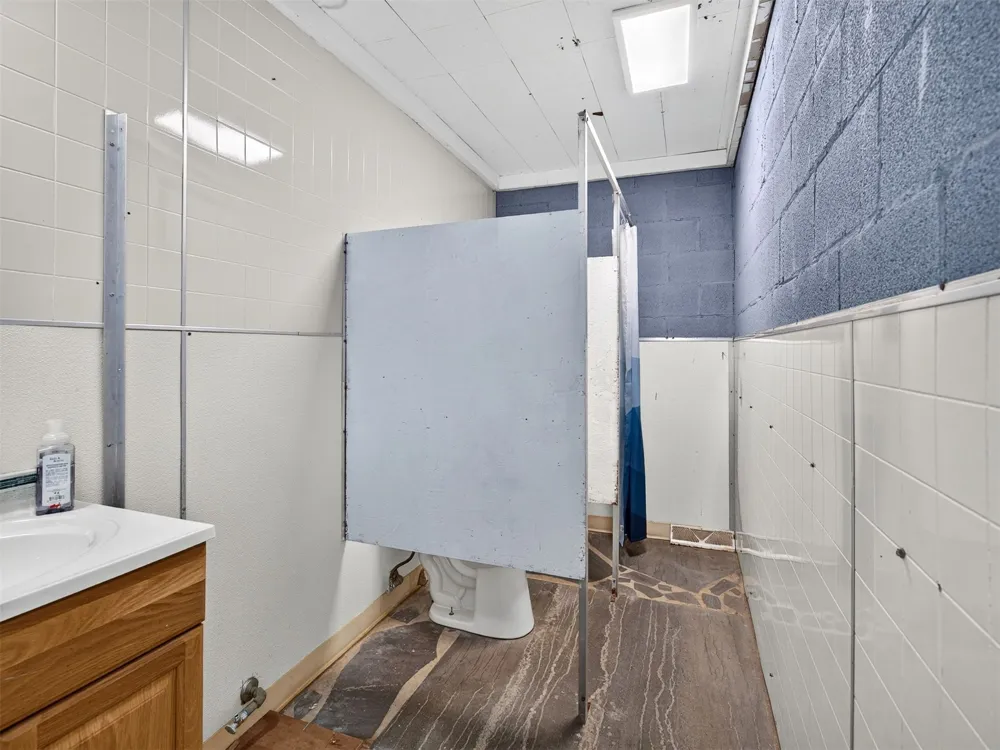 415 W 11th Street Sand Springs, OK 74063