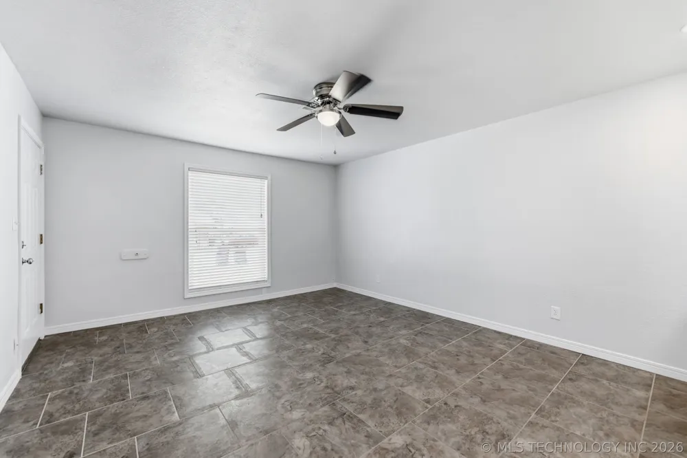 14211 S Hickory Place Glenpool, OK 74033
