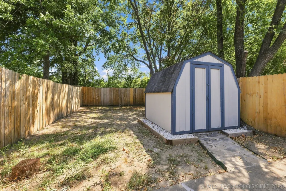 14211 S Hickory Place Glenpool, OK 74033