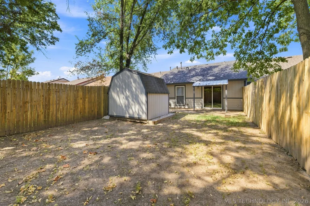 14211 S Hickory Place Glenpool, OK 74033