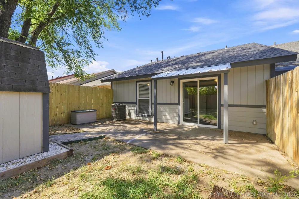 14211 S Hickory Place Glenpool, OK 74033