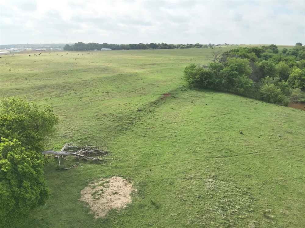 1 S Henney Road E Coyle, OK 73027