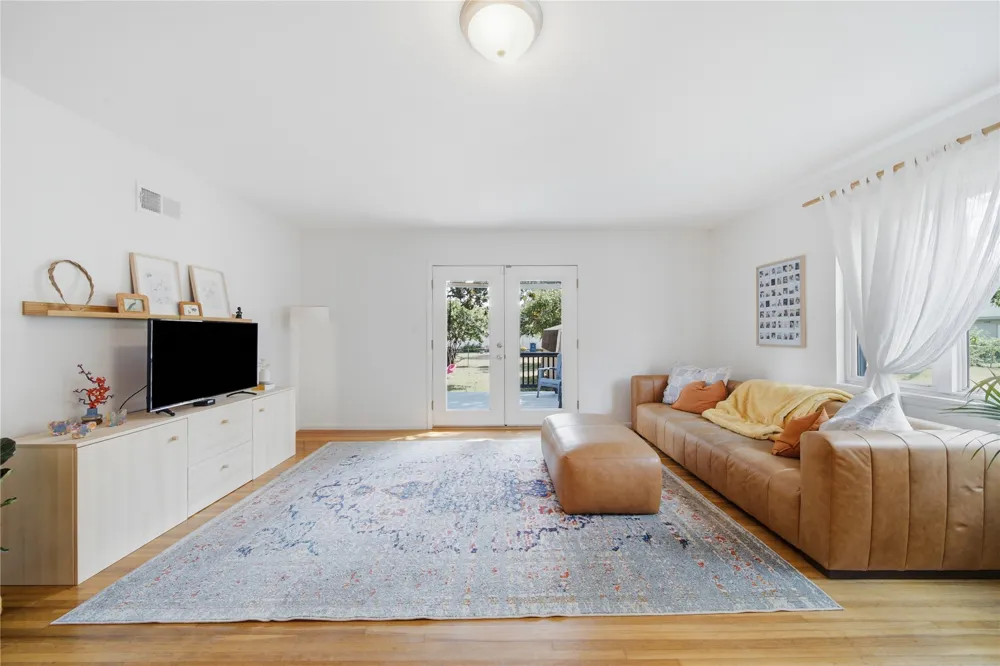 5746 E 27th Place Tulsa, OK 74114