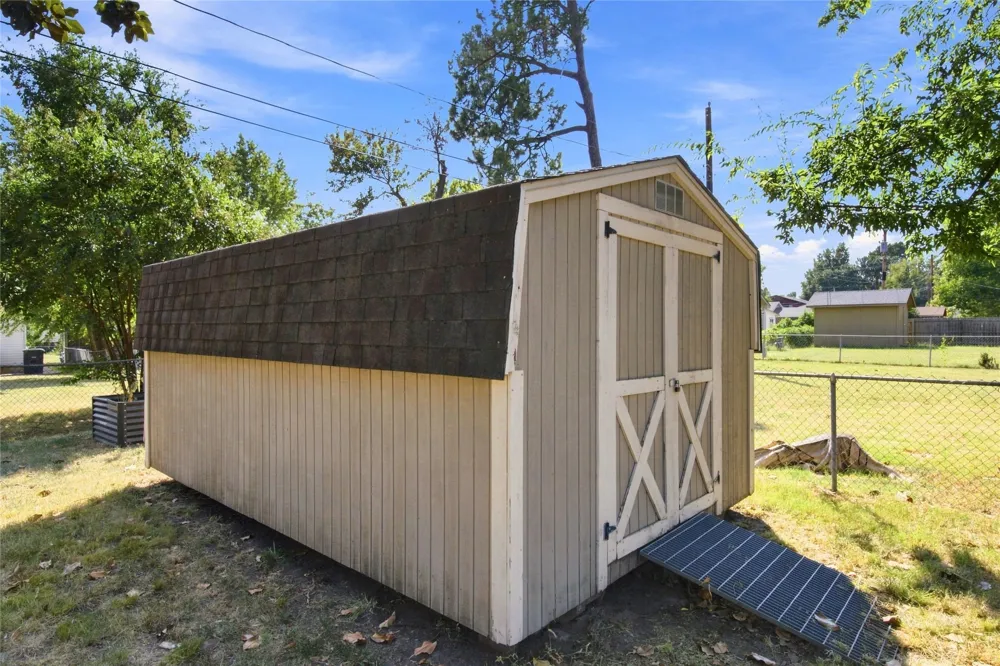 5746 E 27th Place Tulsa, OK 74114
