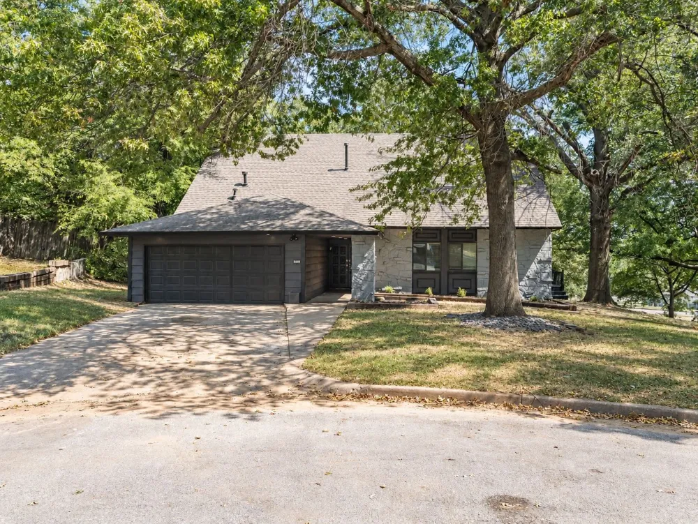 1825 Xenophon Avenue Tulsa, OK 74127